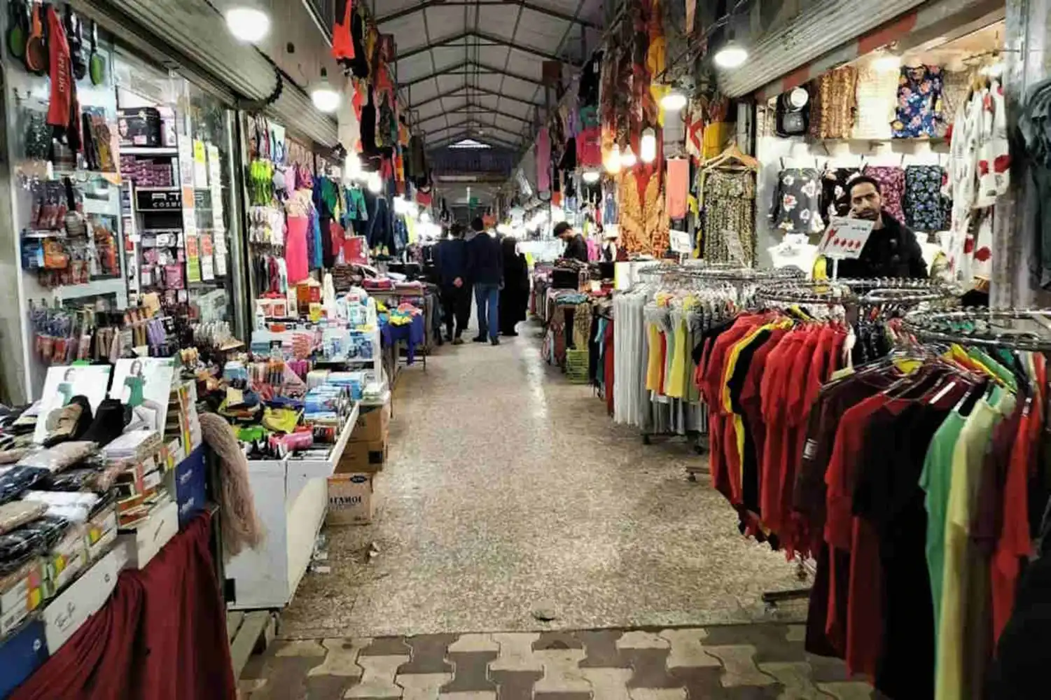 راهنمای جامع خرید از بازارچه ساحلی آستارا؛ تحلیل کیفیت و قیمتها